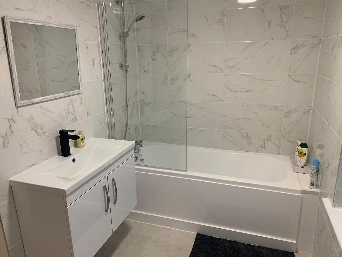 Holiday home Fantastic Villa Bournemouth - Spa, Parking, Garden